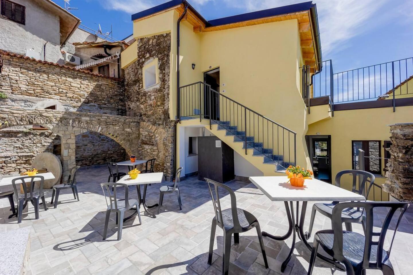Appartamento Alba Dachi Farm Marina dʼMarina dʼAndora Екстериор снимка